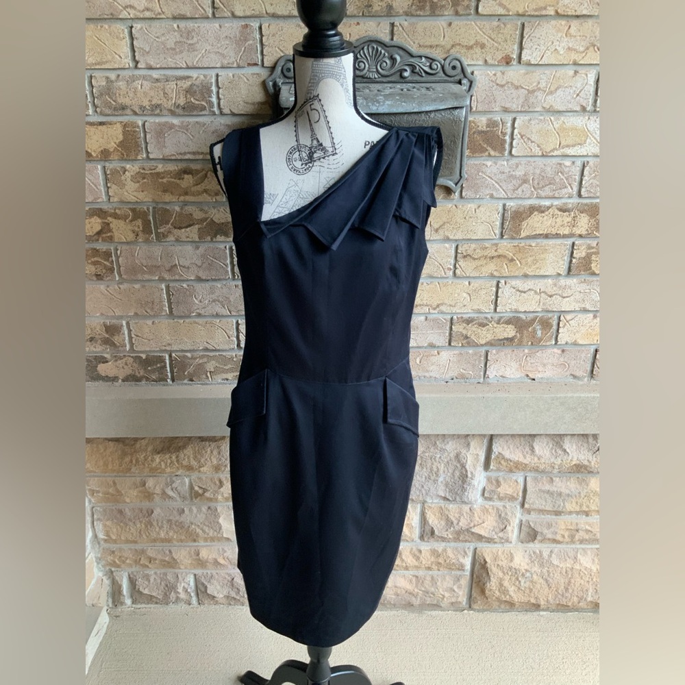 FIYONAS Sleeveless Asymmetrical Neckline Knee Length Dress Women’s Size 10 - Picture 7 of 16
